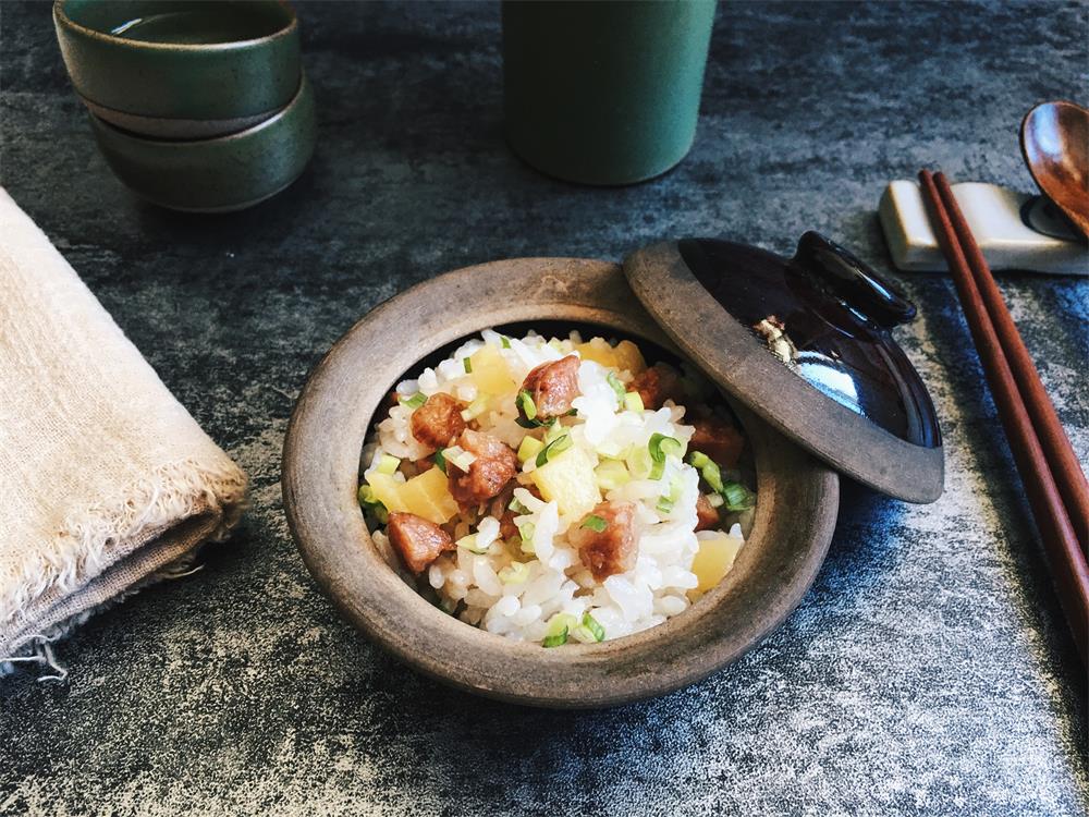 香腸土豆焖飯